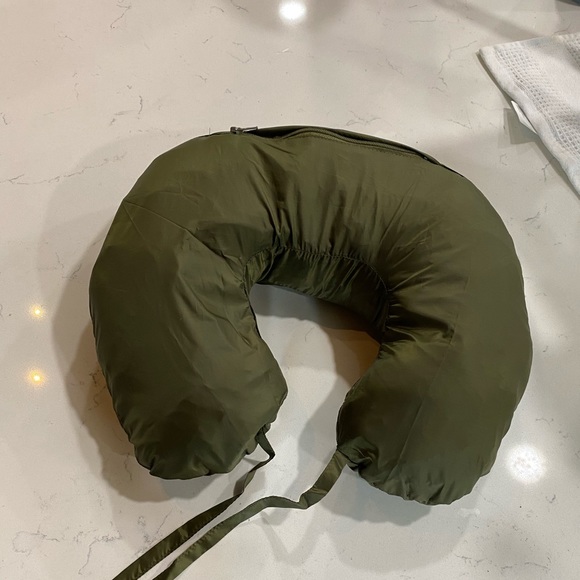 Madewell - Olive Green Packable Puffer Jacket - Picture 5 of 7